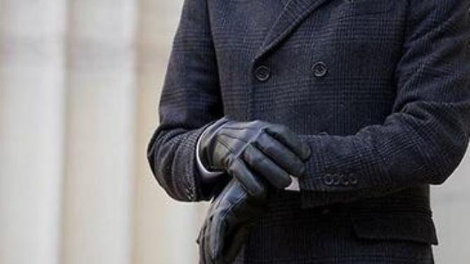 Girls, do you find guys in trench coats to be scary?