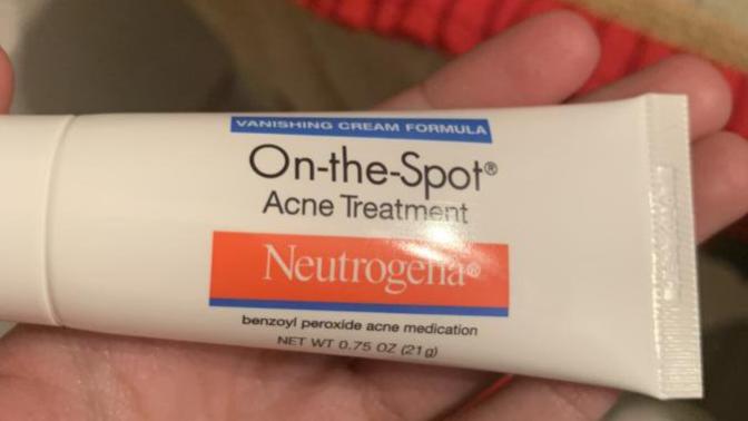 Is this stuff good? The neutrogena spot on acne treatment?
