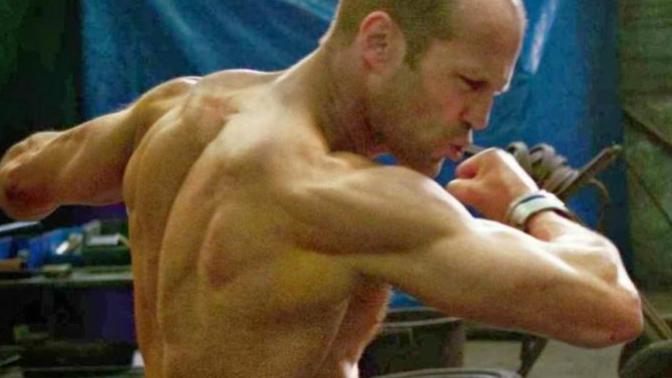 Is it possible to lift as much as a powerlifter and still keep a Jason Statham physique?