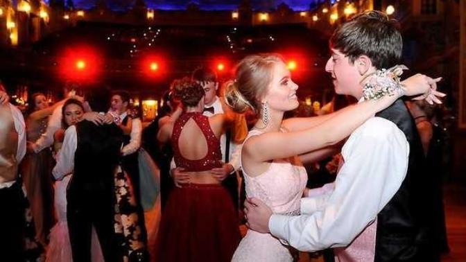 If you were asked to go to prom with someone in GAG, whom would u choose?