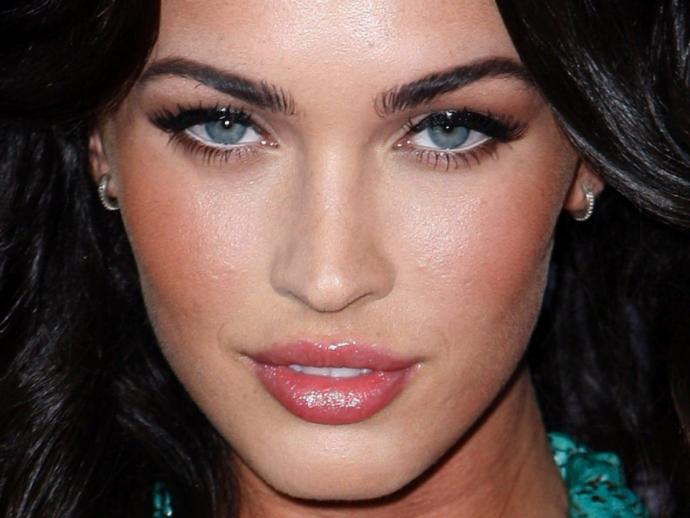 Guys, what’s your preference? Brown eyes or blue eyes?