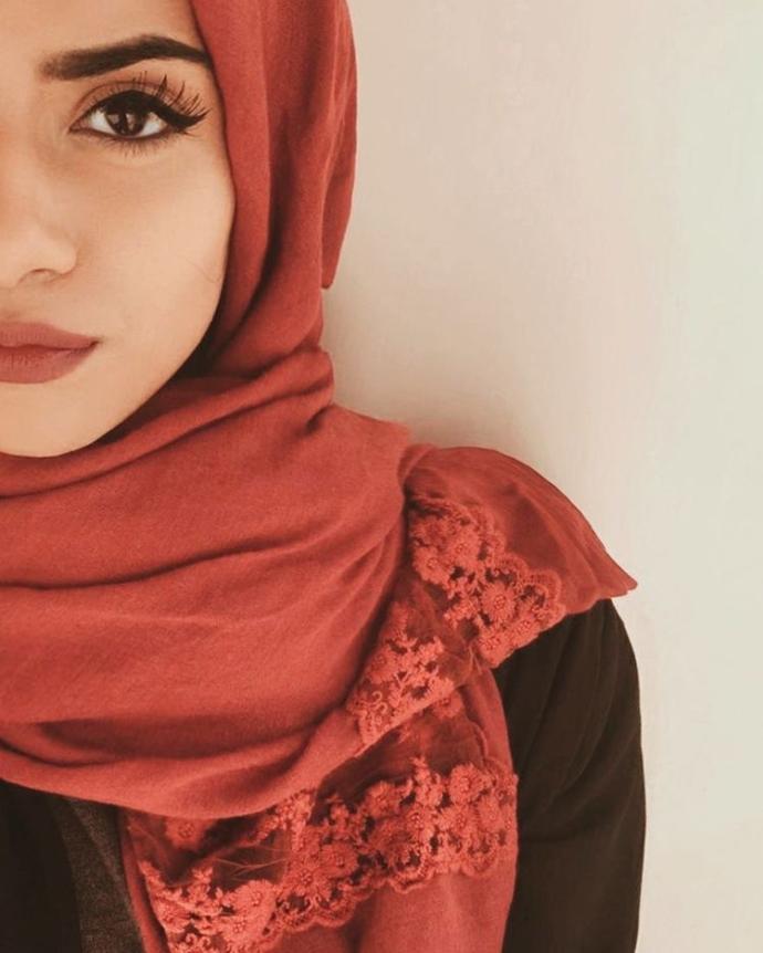 I saw a cute Muslim Lady at a retail store. not that religion matters I know. best way to flirt with her and ask for number?