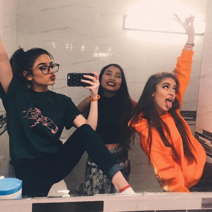 What type of females in your own gender do you hate the most?