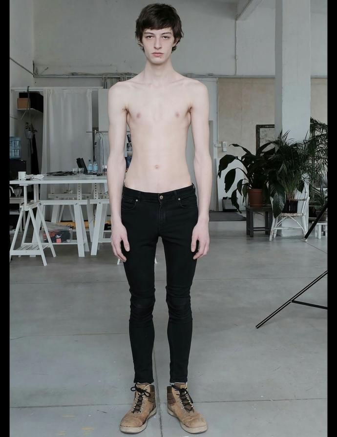 Girls, what body type do you find the most attractive of those (ignore the faces, just the body)?