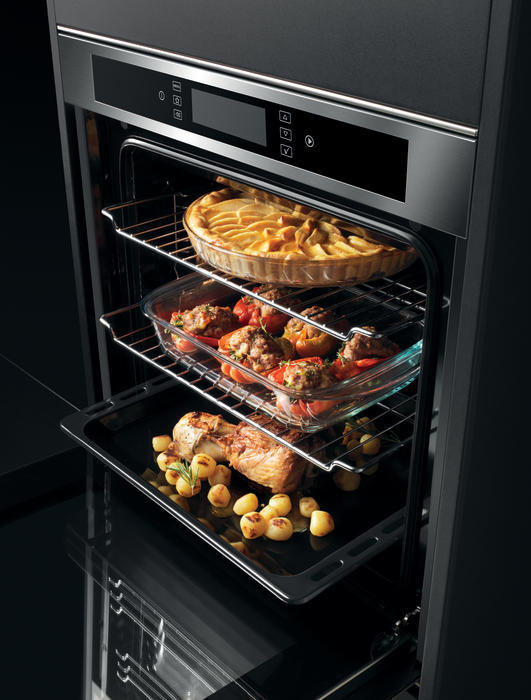 Do you mostly eat microwaved food, or oven cooked food?