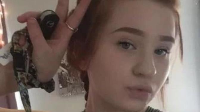 Is it a deal breaker if a girl is real short, has a big butt but really small breasts?