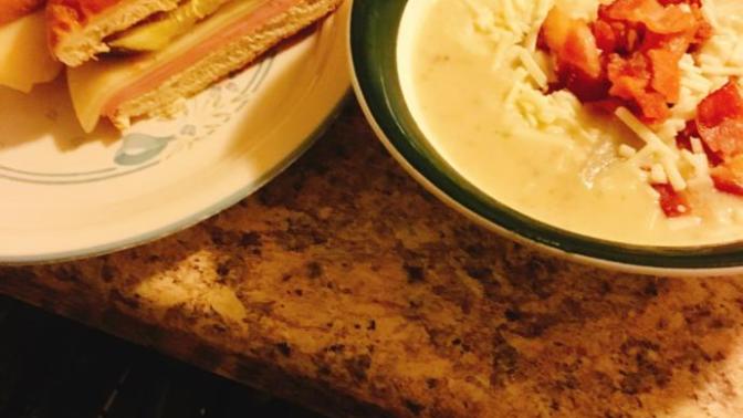 What are some good side dishes to a soup?
