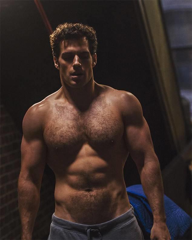 Who is more handsome? Henry Cavill or Jason Momoa?
