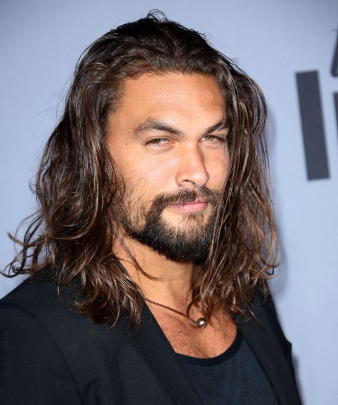 Who is more handsome? Henry Cavill or Jason Momoa?