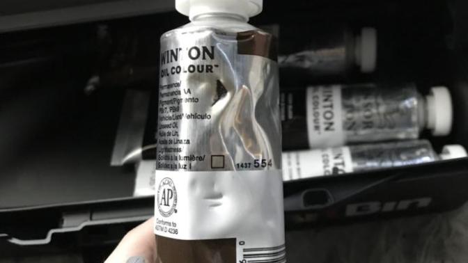 Hole in oil paint tube?