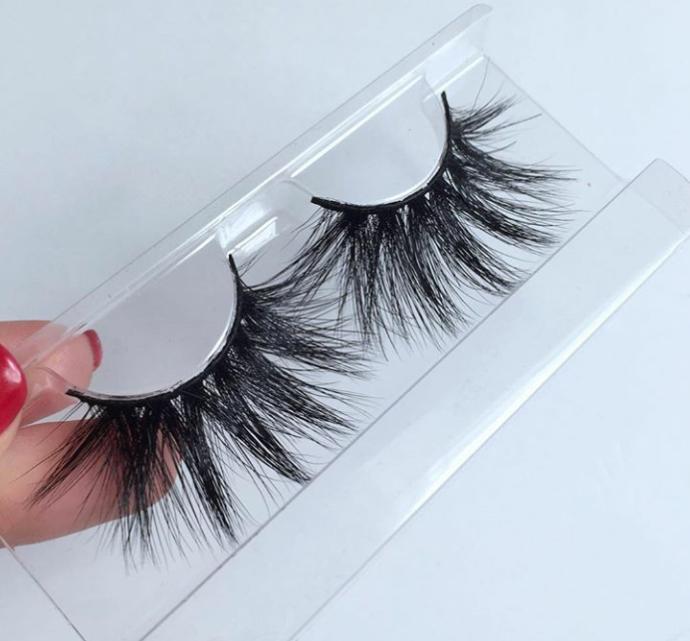 Do you like or wear fake eyelashes?