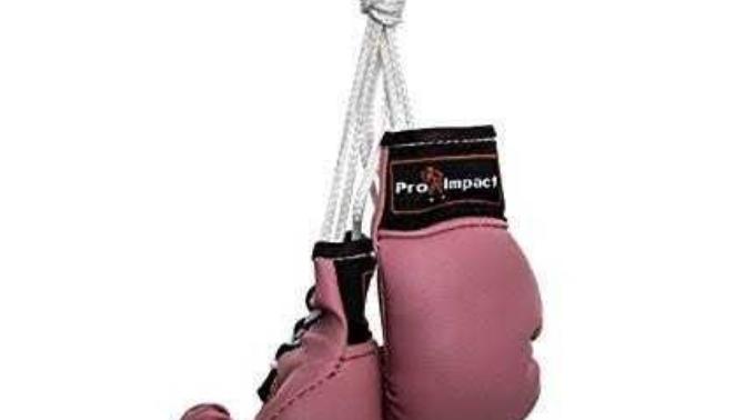 Should women defend their male partner if they are in a physical fight?