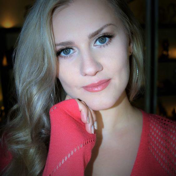 Who is the most beautiful woman on earth?
