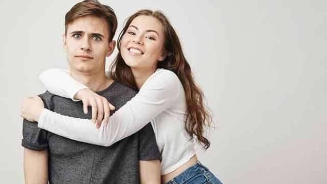How to deal with a clingy girlfriend?
