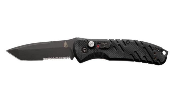 My girlfriend always carries a knife?