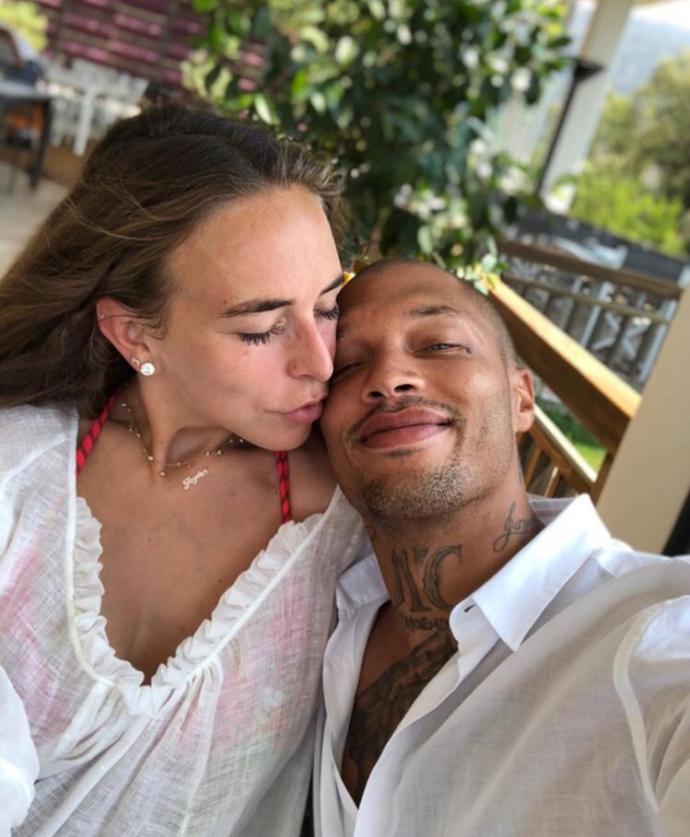 Why Are Guys On GAG Acting Like There Aren’t Male Gold Diggers?
