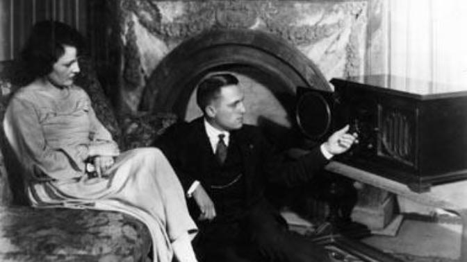 Which of the following was NOT used for advertising in the 1920s?