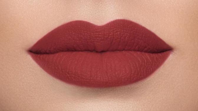 Lipstick: matte or glossy?