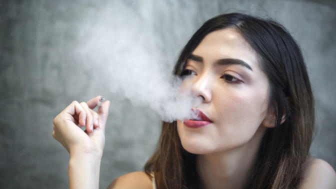 Is it unattractive if a girl smokes?