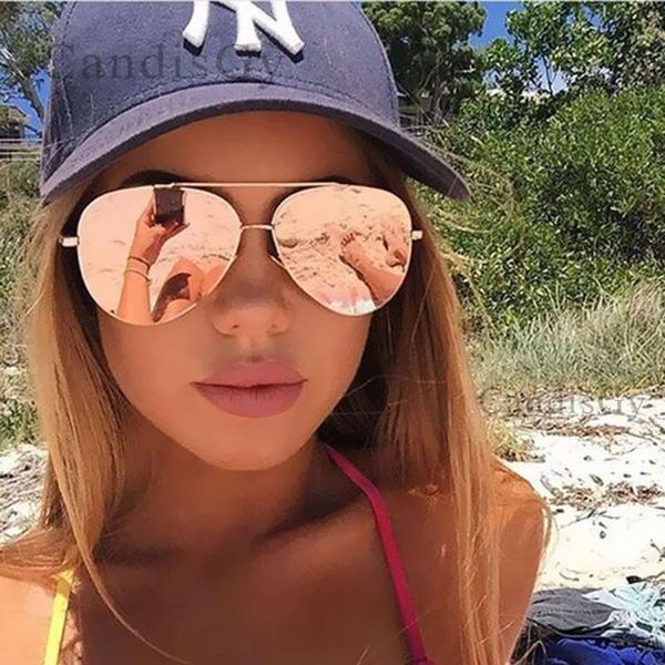 Which sunglasses style do you like?