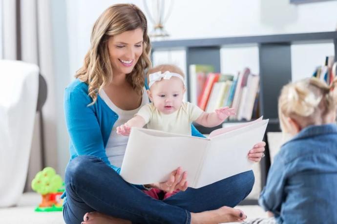 Stay at home mom or Career woman , which would you prefer to??