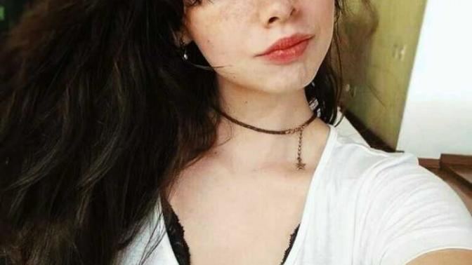 Thoughts About Mismatch Eye Colors Worn As Fashion?