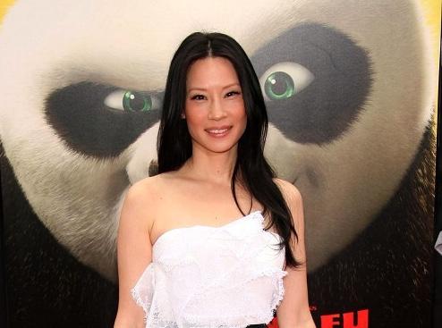 Who’s more attractive: awkwafina or Lucy Liu?