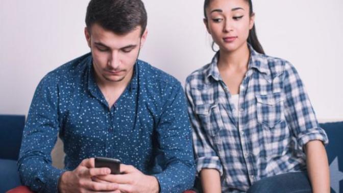 If your significant other had a dating app on their phone, would it bother you?
