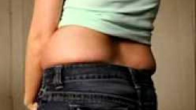 Does someone else find a little bit of a muffin top sexy?