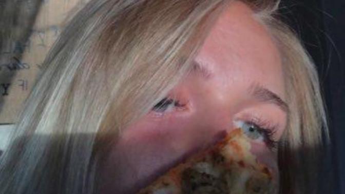 I usually eat very healthy, but last night I went all out on the pizza! Why does pizza always taste so good on vacation?
