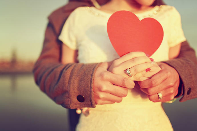 Do you think men and women's (romantic) love is the same?