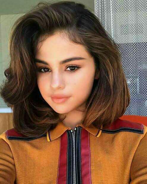 Who's more attractive: Selena or Zendaya? Who's more talented??