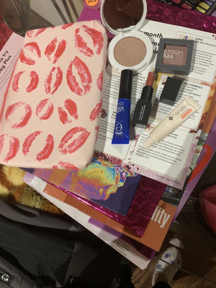 Is this a good makeup deal for 10 dollars a month?
