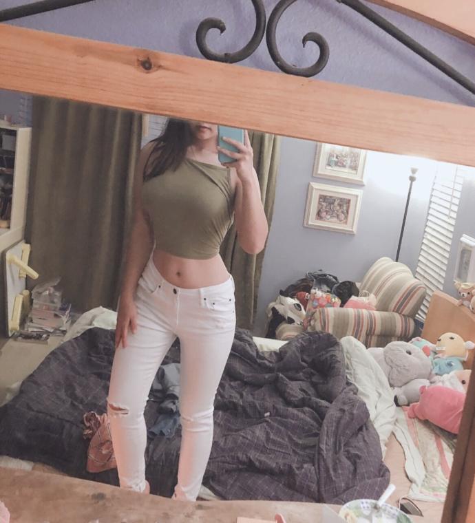 Which outfit is the best?