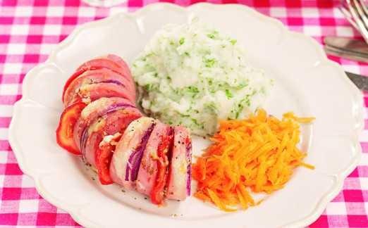 Which of these traditional Swedish dishes looks the tastiest to you??