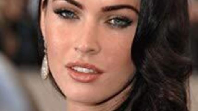 Is it true that attractive women usually win in life?