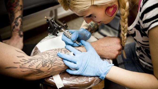 Bad Tattoo, Should I tell him?