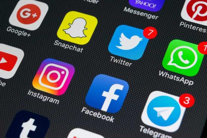 What other social medias than G@G do you regularly use?