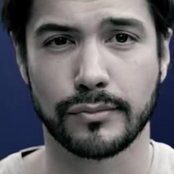 girls do you like your guy to have facial hair? what kind? guys what kind of facial hair style do you like to rock?