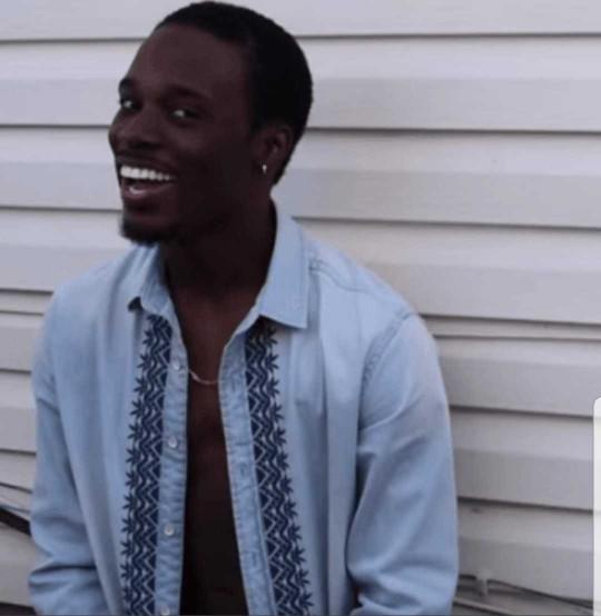 Why do girls send nudes so easily?
