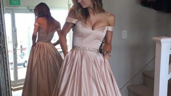 Did I pick a wrong dress? Am I being extra?