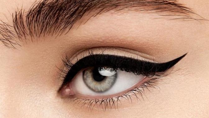 Do you like eyeliner on girls? Is it ok to wear eye make-up without skin/face make-up? (No foundation, blush, bronzer...etc)?