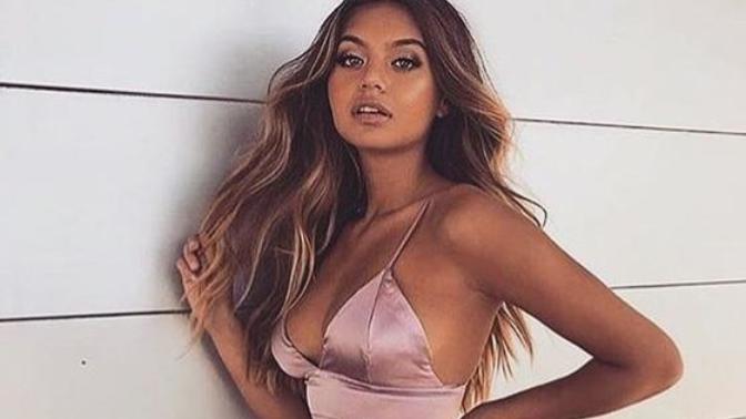 What do you wear when you wanna feel sexy? What kind of clothes do you find most sexy on guys/girls?