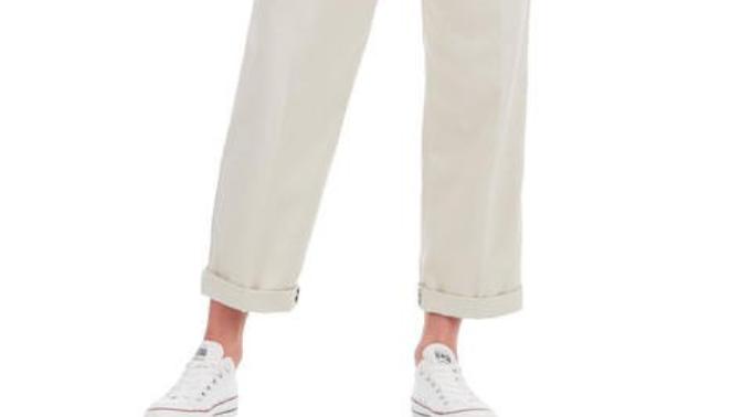 Guys, how would you feel if your girlfriend started wearing high water pants?