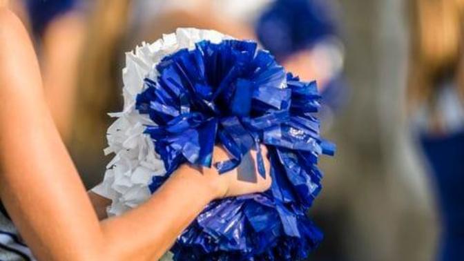 Wisconsin high school gives awards for biggest breasts and butt at banquet. Opinions?