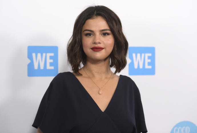 What celebrities do you consider overrated in terms of looks?