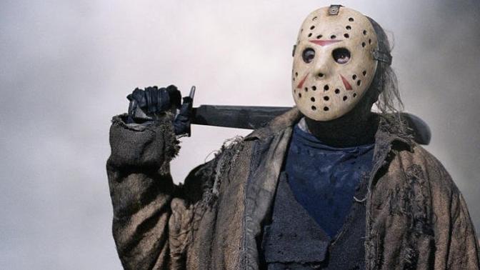 Advice for watching horror movies with my girlfriend?