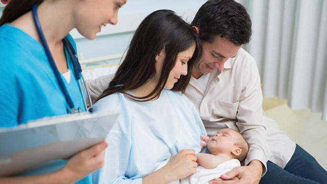Do fathers have a right to be in the delivery room?