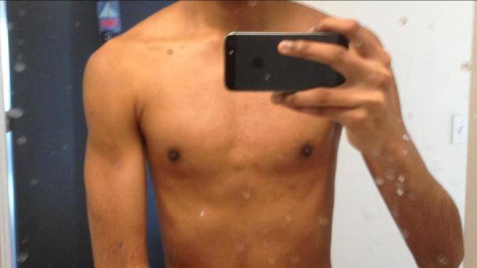 (24yr old indian guy) did he make pretty good muscle gains in 10 months?