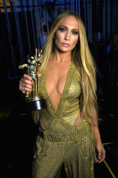 Do you find Jennifer Lopez attractive?